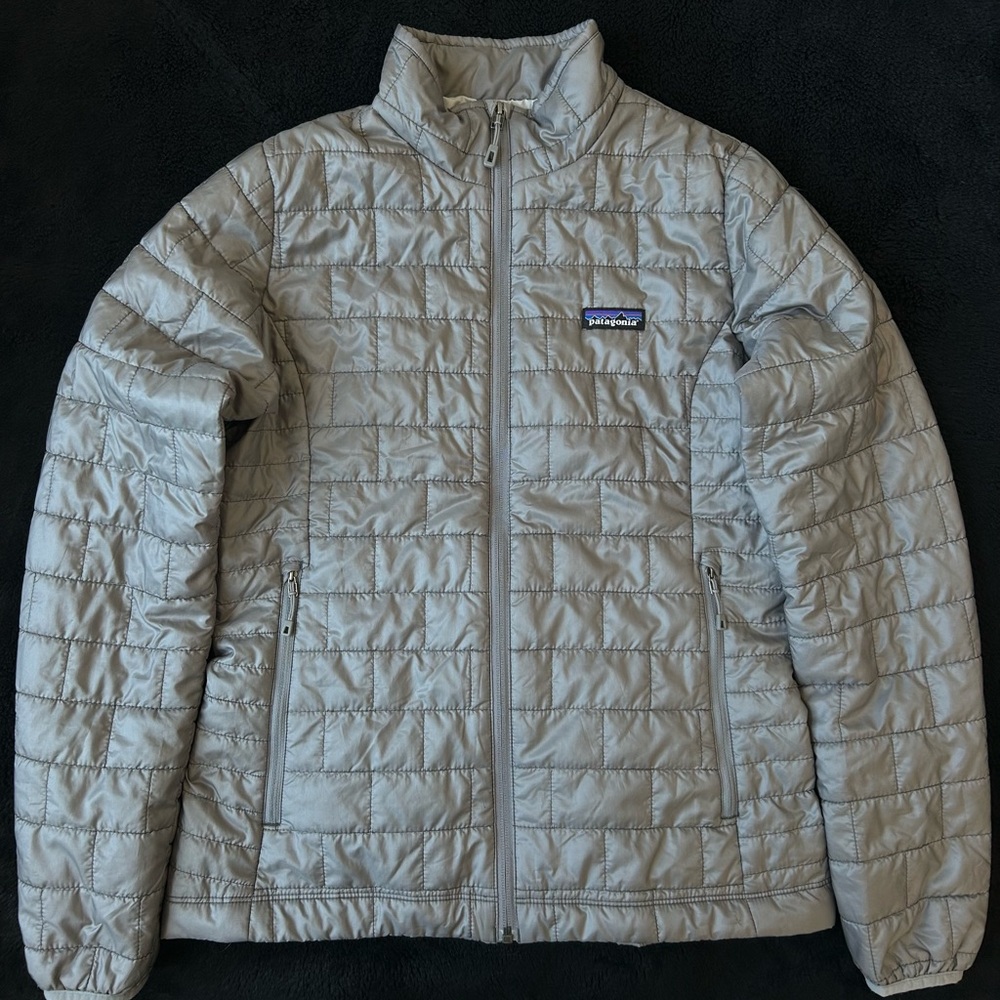 -Patagonia Nano Puffer
-Size Medium Women’s
